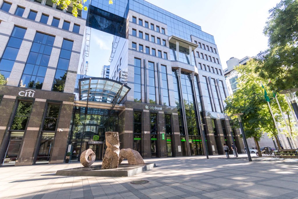 Bank Center homlokzat